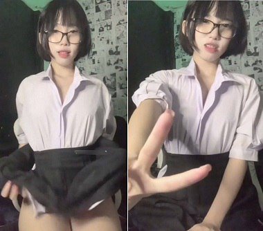 Video sex của cô bé học sinh vú bé bị anh trai đụ
